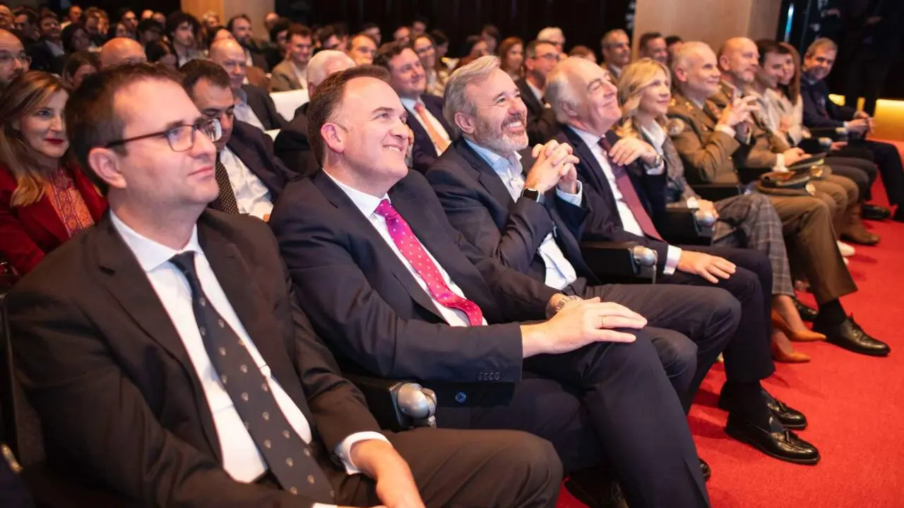 Todos los premiados e invitados a VIVE Tecnara 2025
