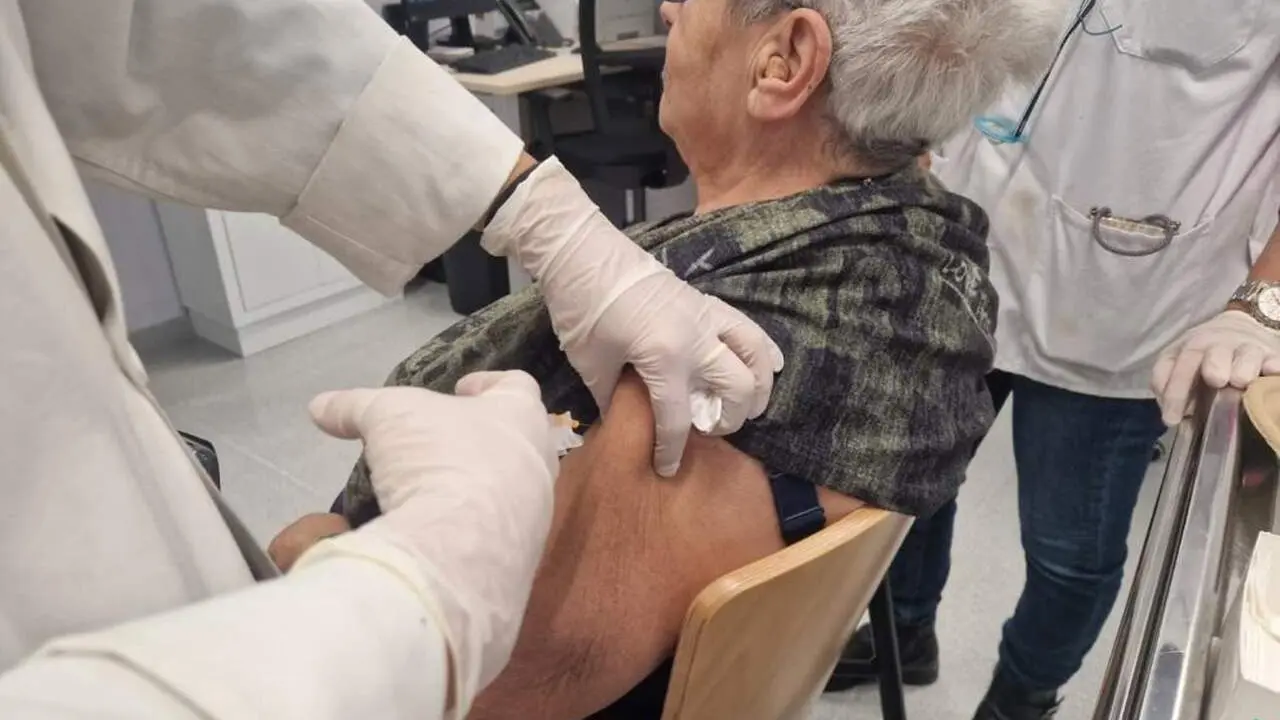 Las jornadas de vacunaci&oacute;n sin cita, iniciadas el a&ntilde;o pasado en Arag&oacute;n, pretenden facilitar que la poblaci&oacute;n pueda vacunarse de forma m&aacute;s f&aacute;cil y as&iacute; mejorar el acceso a la inmunizaci&oacute;n. / GOBIERNO DE ARAG&Oacute;N