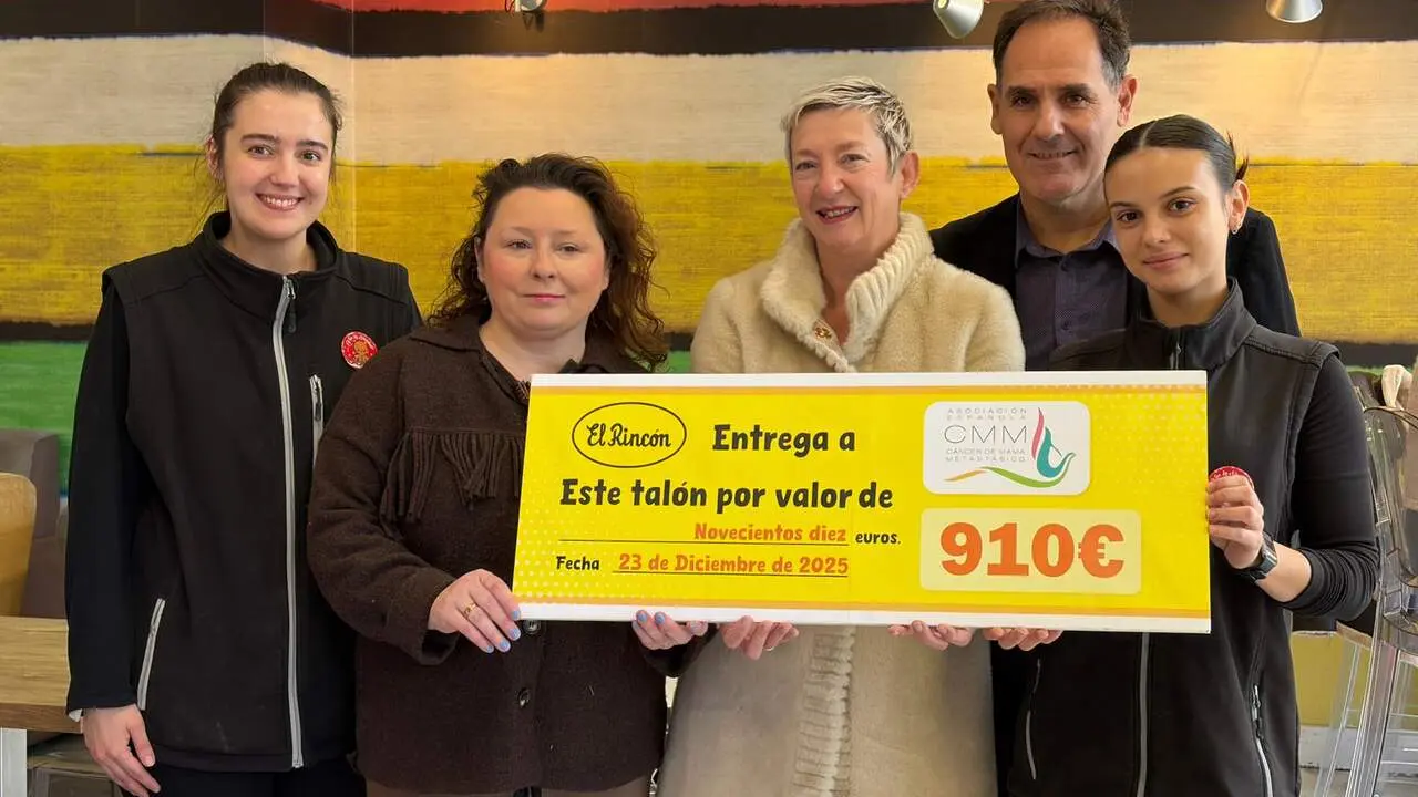 Entrega del tal&oacute;n AECMM 2025 de Frutos secos El Rinc&oacute;n