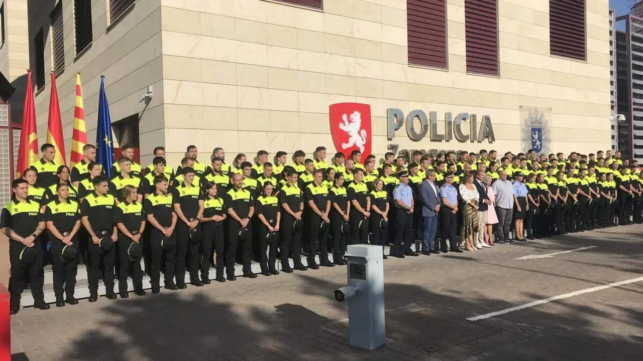 Archivo - La Polic&iacute;a Local se ampl&iacute;a con 104 nuevos agentes, el mayor incremento desde la Expo 2008 ./ E.P