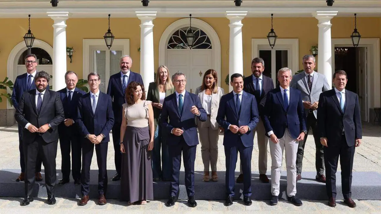 Archivo - Foto de familia, el presidente del PP, Alberto N&uacute;&ntilde;ez Feij&oacute;o, junto a los barones del PP a  6 de septiembre de 2024 ./ Marta Fern&aacute;ndez Jara - Europa Press