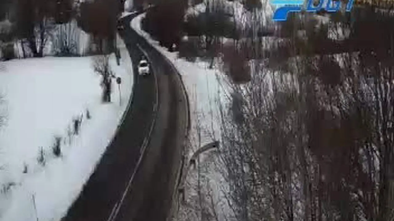 Captura de la c&aacute;mara de la DGT instalada en la A-136 en Sallent de G&aacute;llego ./ DGT