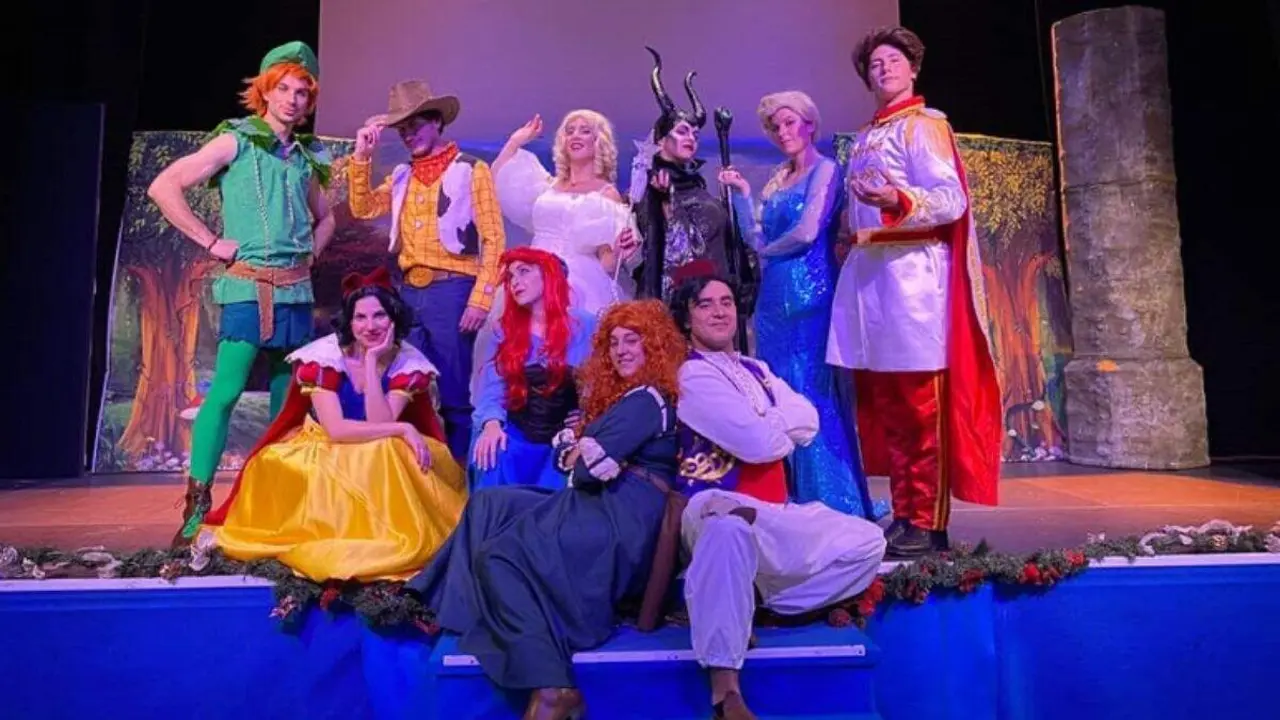 Imagen de archivo de una representaci&oacute;n teatral de Oc&eacute;ano Calamidades Kids. / AYTO. PEDROLA