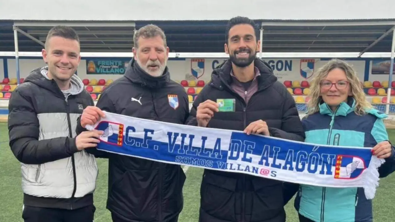 Arbeloa en su visita al Villa de Alag&oacute;n