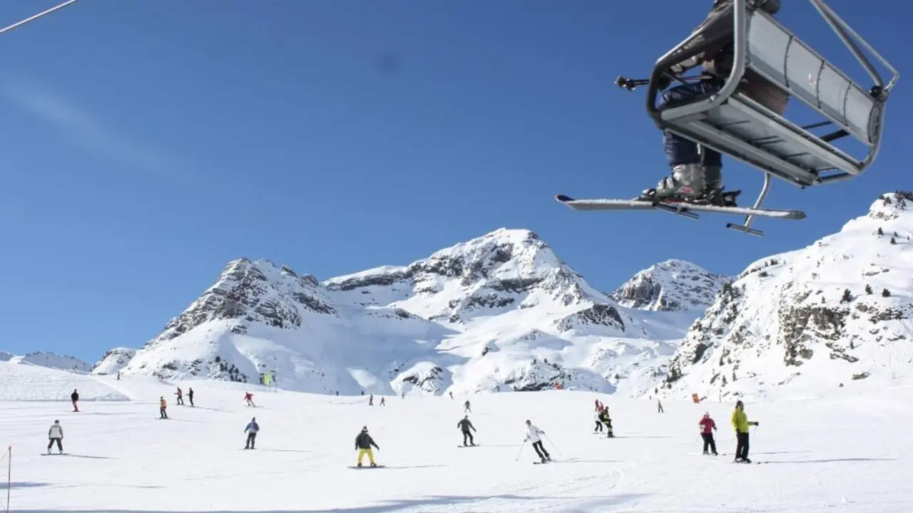 Nieve reci&eacute;n ca&iacute;da y un evento &uacute;nico: Aram&oacute;n se prepara para un fin de semana clave