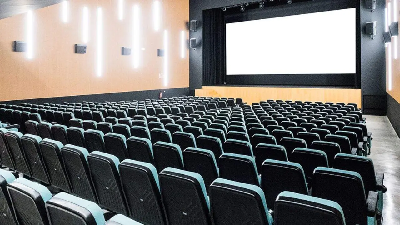 Los mayores podr&aacute;n seguir yendo al cine por dos euros