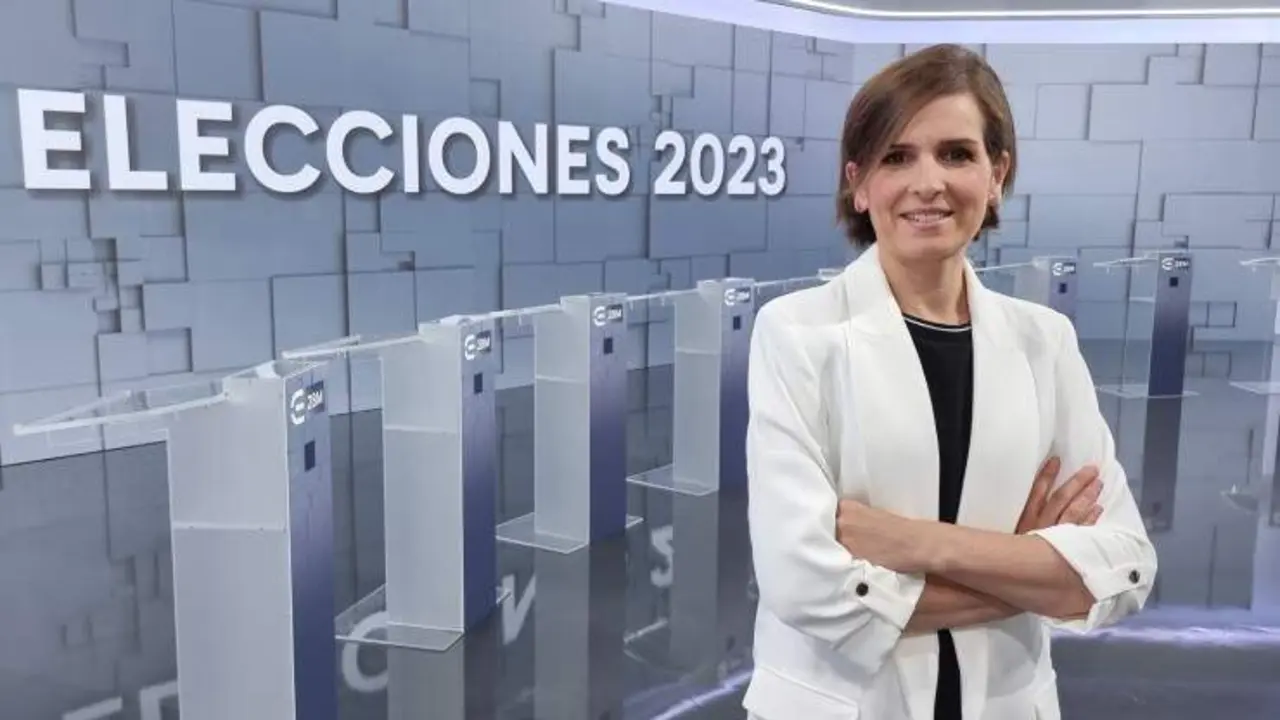 Ana Laiglesia, moderadora del debate. / CARTV