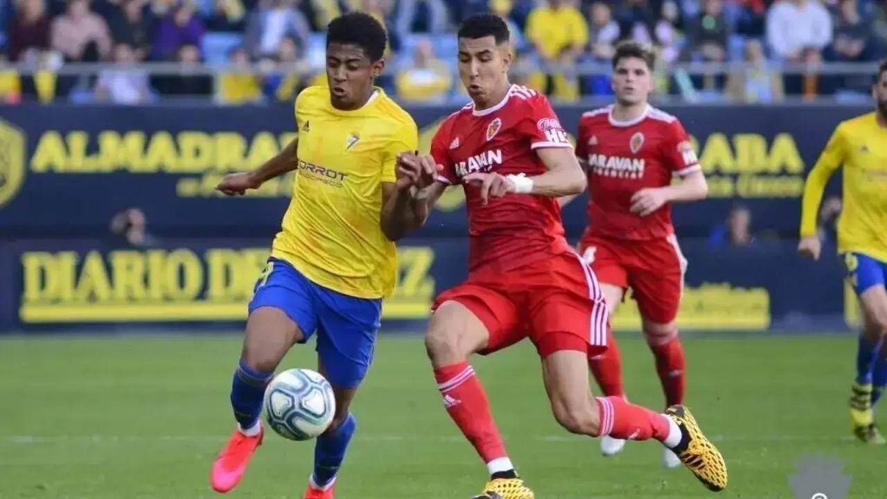 El Yamiq en su debut ante el C&aacute;diz