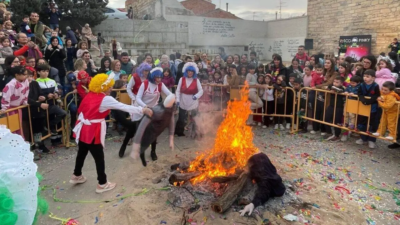 Imagen de archivo de una edic&oacute;n pasada del Carnestoltes en Fraga. / AYTO. FRAGA