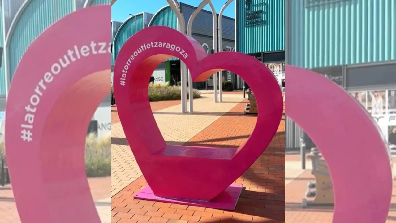 San Valent&iacute;n en La Torre Outlet de Zaragoza. / LTO