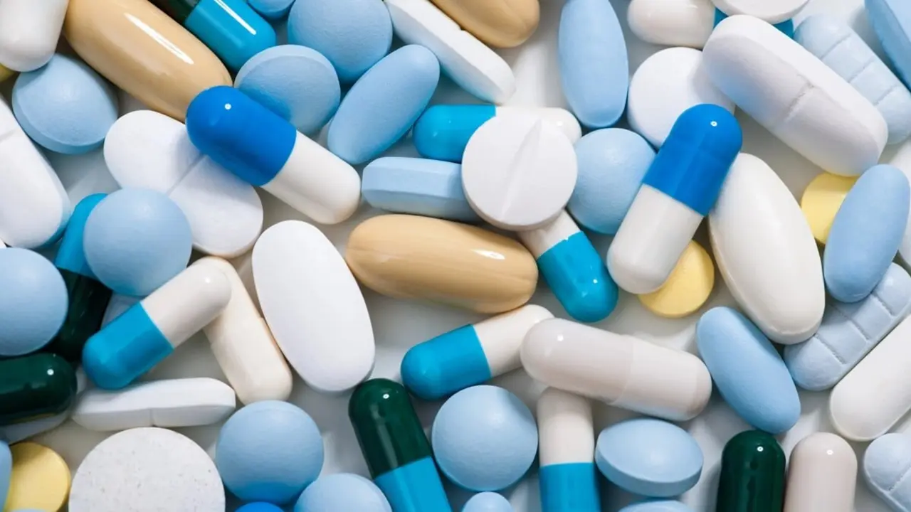 Archivo - Medicamentos