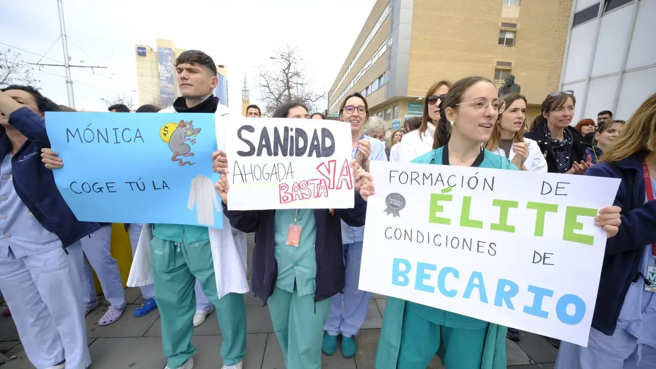 Concentraci&oacute;n Hospital Miguel Servet. / Johanna Aznar