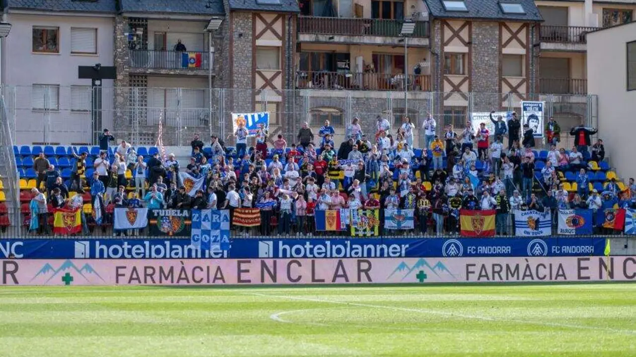 Aficionados del Real Zaragoza desplazados a Andorra / LaLiga