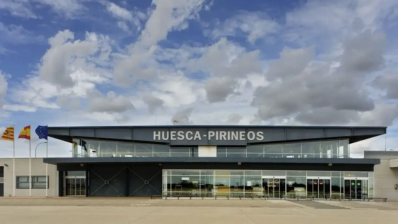 Aeropuerto de Huesca / AENA