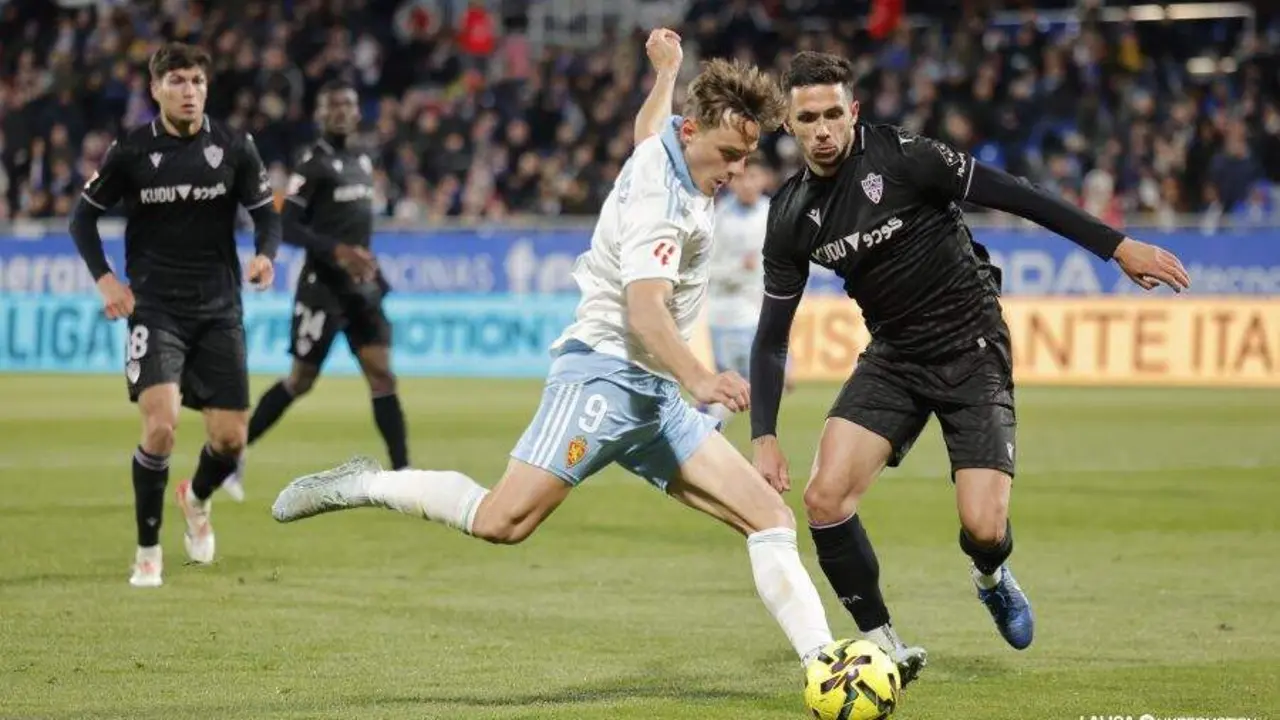 Dani G&oacute;mez en el Real Zaragoza - Almer&iacute;a / LaLiga