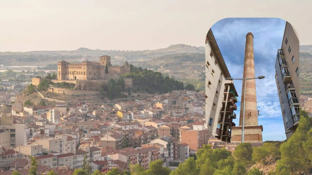 La chimenea de la tejer&iacute;a de Alca&ntilde;iz data de los a&ntilde;os 40 del siglo XX. / HA