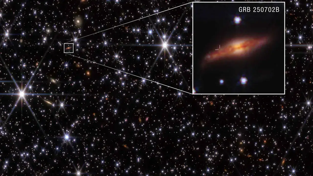 Annotated-Star-Field-With-GRB-250702B-Host-Galaxy-Inset-2048x1404