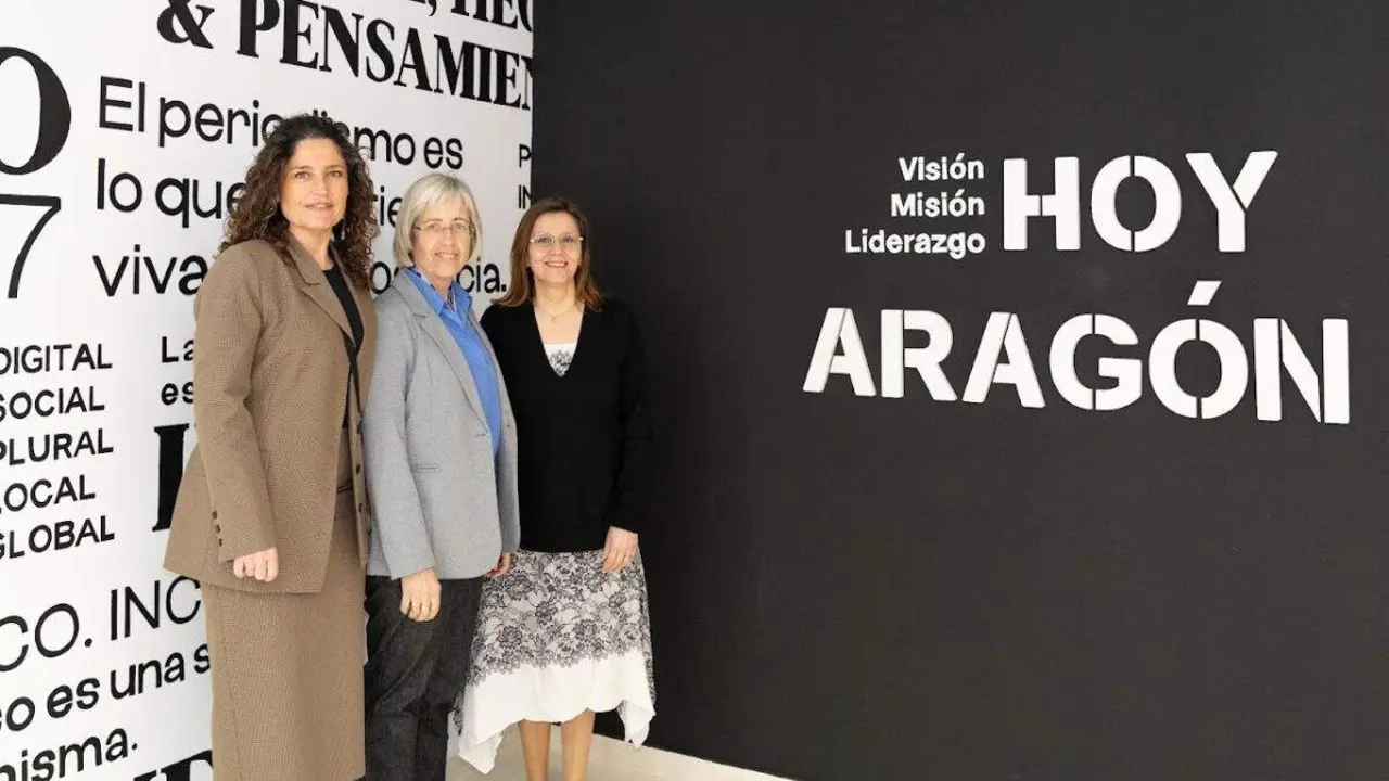 De izda. a dcha., Elena Lacalle (Cuarte de Huerva), M&ordf; Jes&uacute;s Sari&ntilde;ena (Utebo), y Ana Jarque (Caspe). / &Aacute;LVARO CALVO