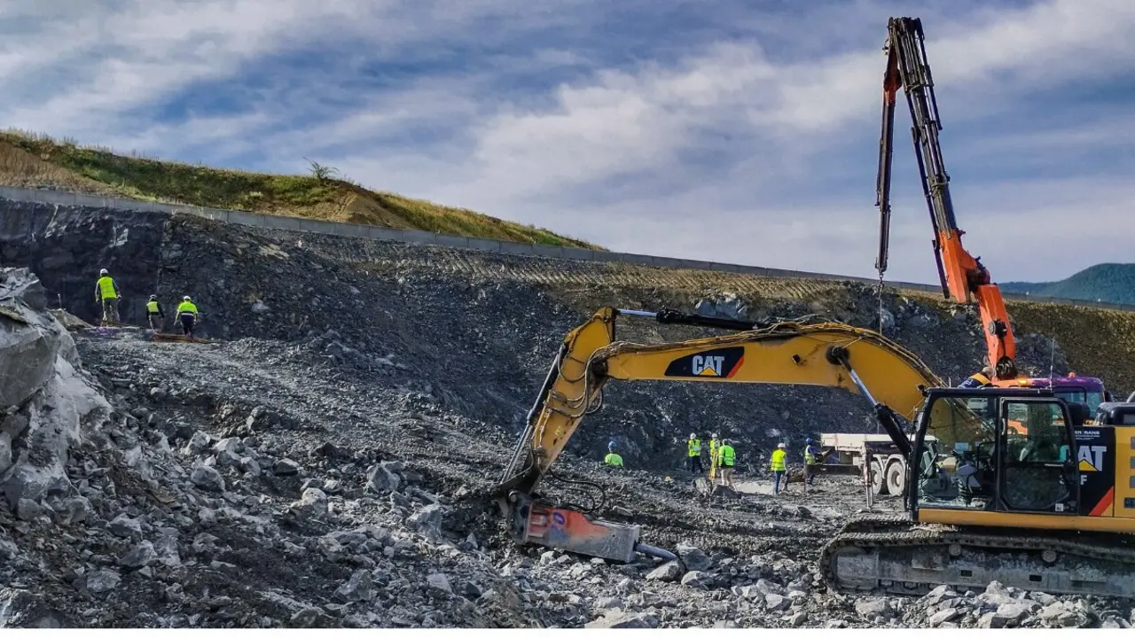 Obras en la Autov&iacute;a Mud&eacute;jar, A-23, en Sab&ntilde;&aacute;nigo ./ Paleoymas