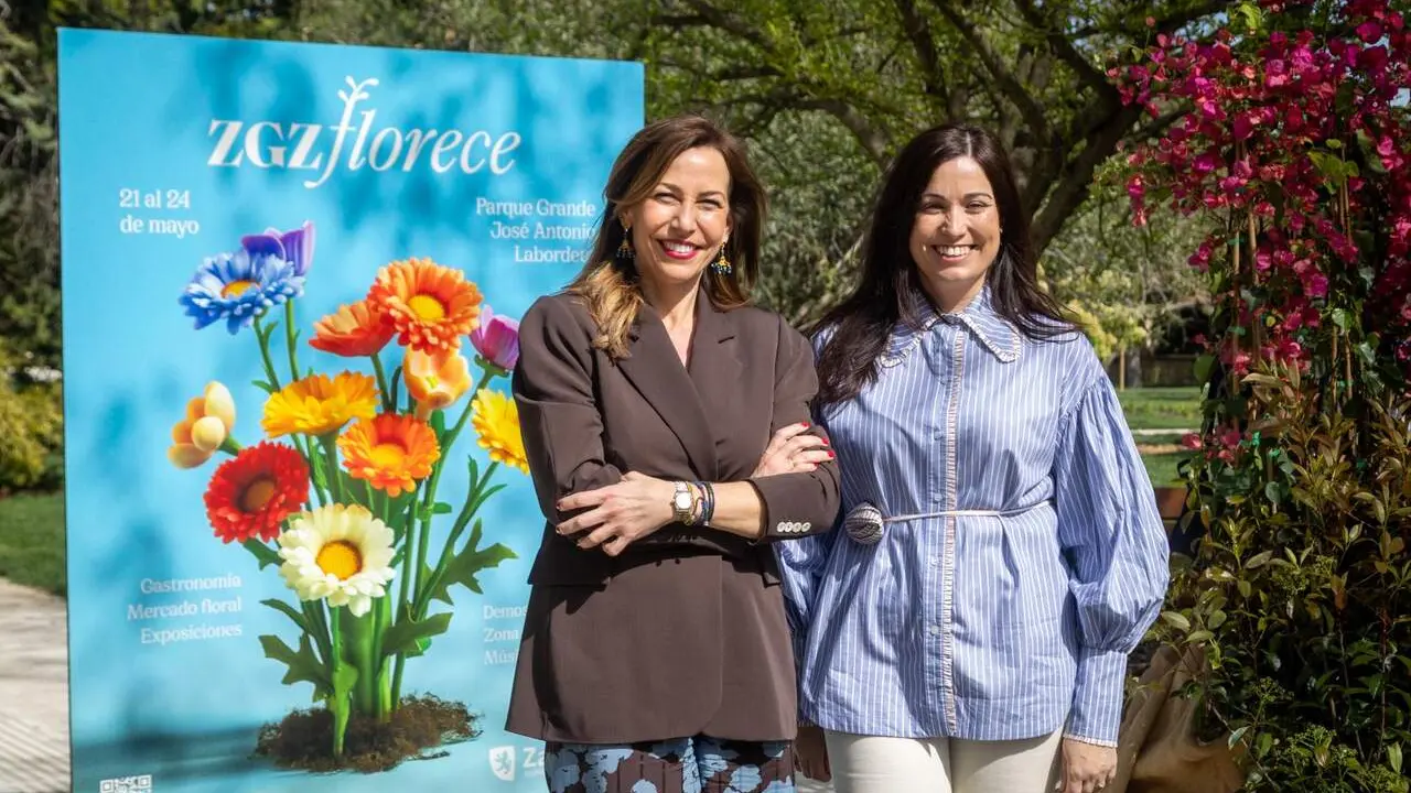 La alcaldesa, Natalia Chueca, junto a la consejera Tatiana Gaudes en la presentaci&oacute;n de Zaragoza Florece. / AZ