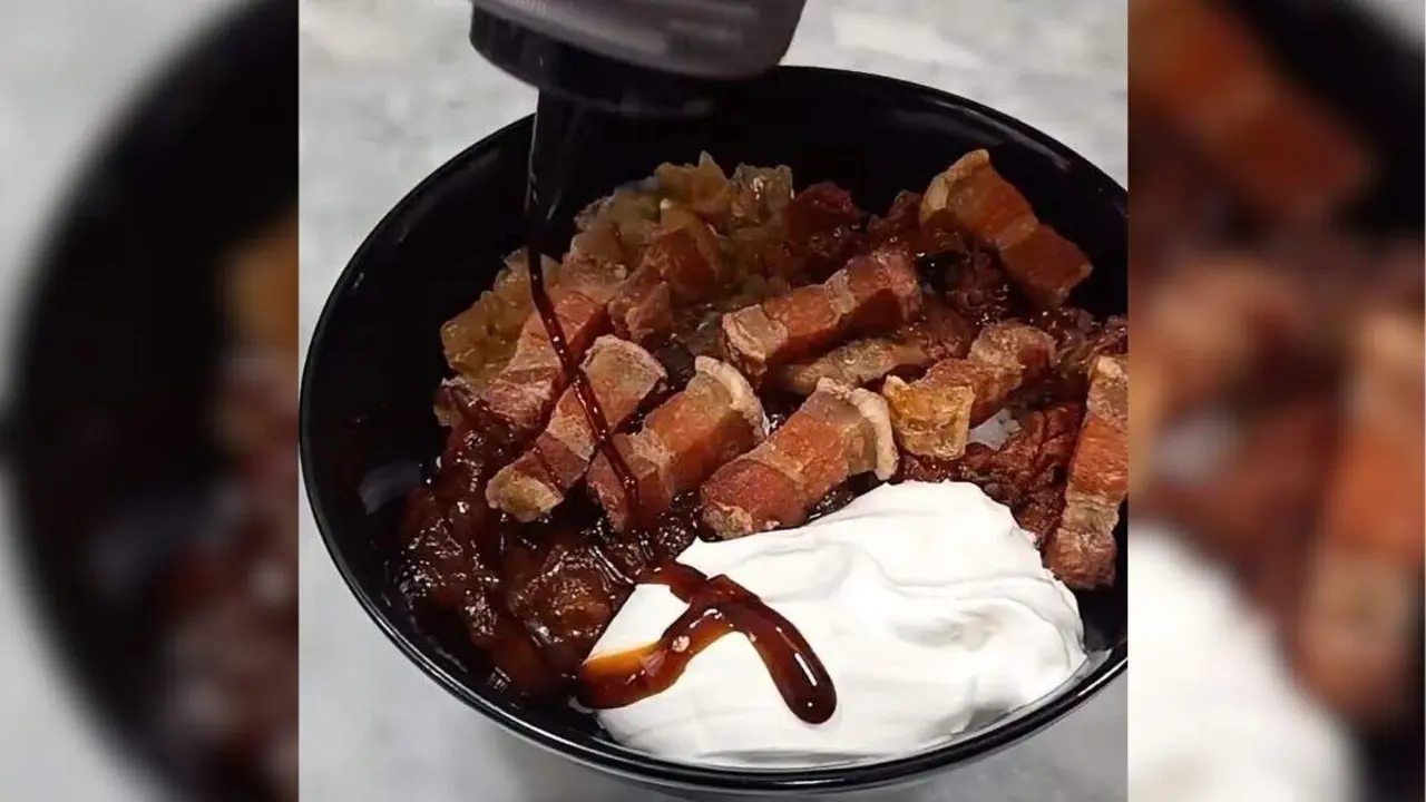 Poke bowl de torreznos de PokeGoza