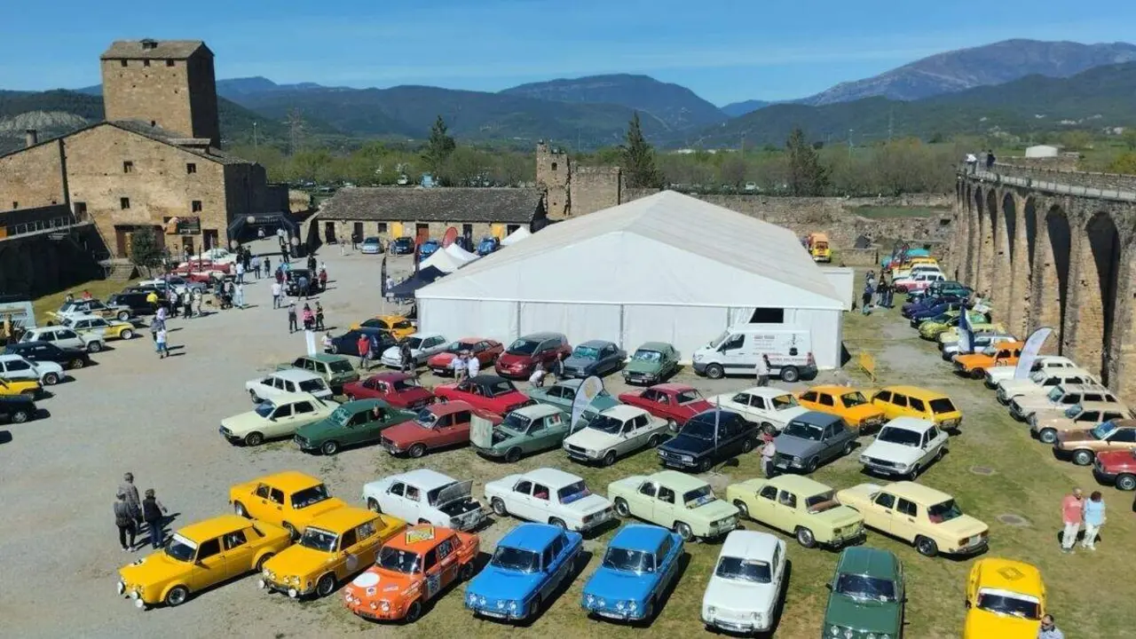 El evento celebra su segunda edici&oacute;n este fin de semana tras el &eacute;xito de la primera en 2024, impulsado por la empresa local Jes&uacute;s Cast&aacute;n S.L y el apoyo del ayuntamiento. / AYTO. A&Iacute;NSA
