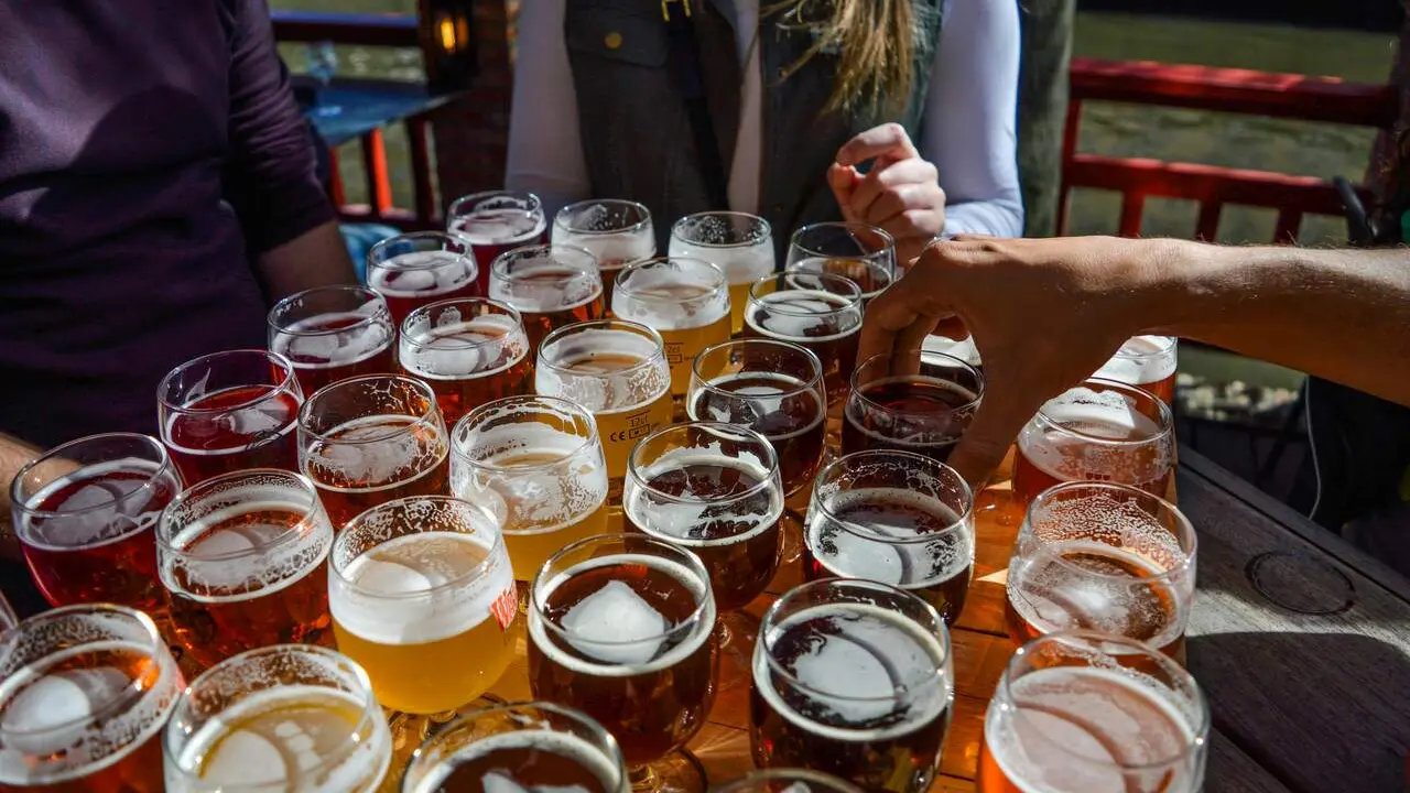 Cervezas en una terraza