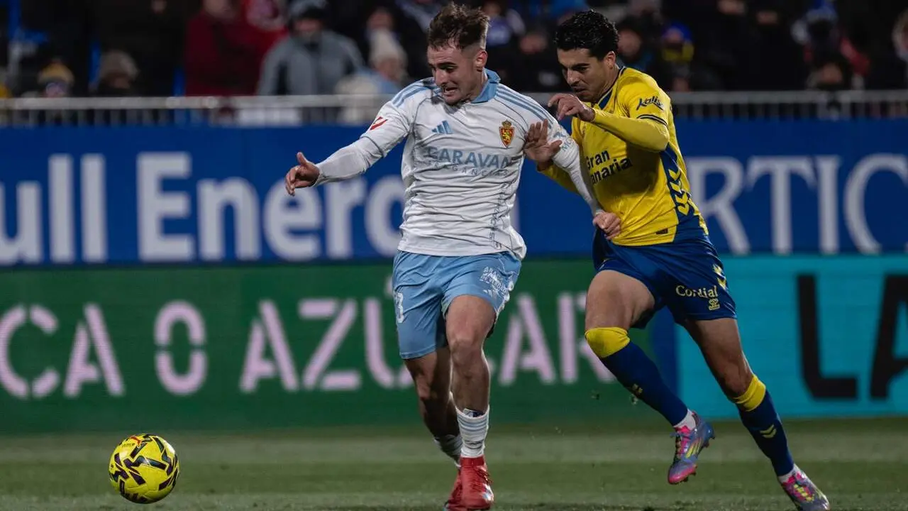 Marcos Cuenca durante un partido con el Real Zaragoza / Marcos Cebri&aacute;n