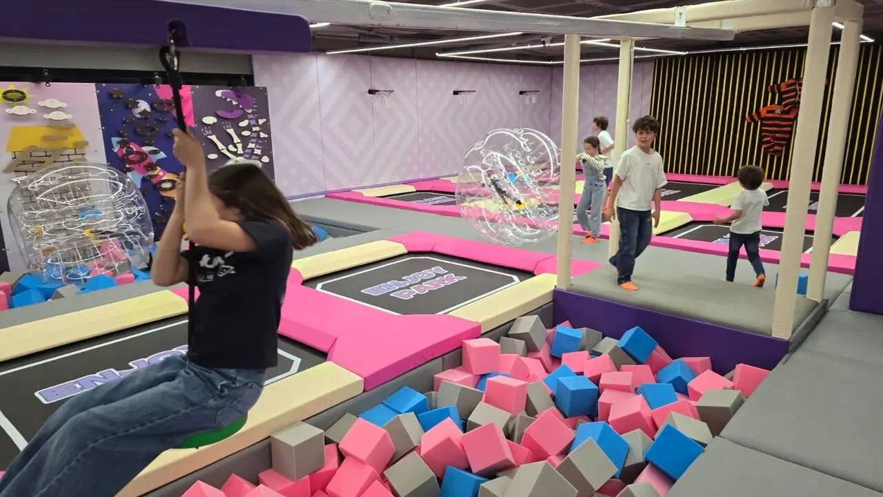 Parte de las instalaciones de Enjoy Park en Zaragoza