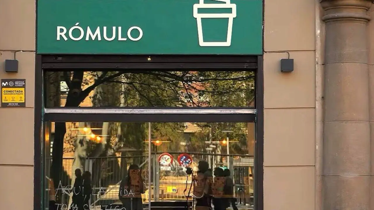 R&oacute;mulo Coffee, en Gran V&iacute;a / RRSS
