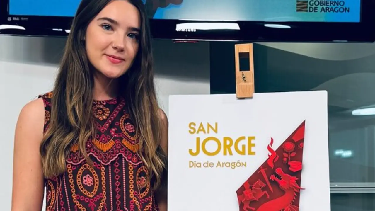 Marina Buil, ganadora del concurso  del cartel anunciador de San Jorge. / ESDA
