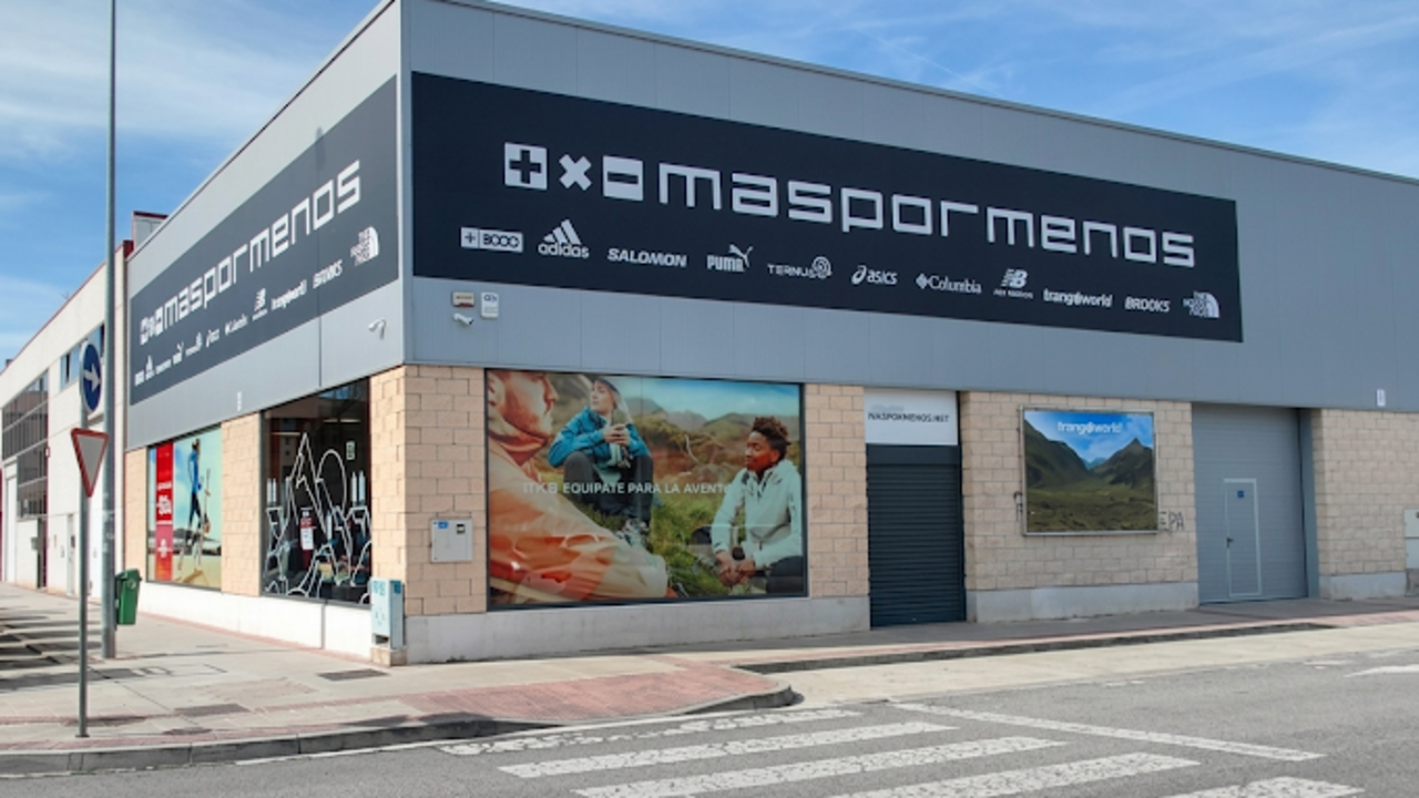 La nueva tienda de la cadena Maspormenos en el Pol&iacute;gono Anso&aacute;in en Pamplona / Maspormenos Pamplona