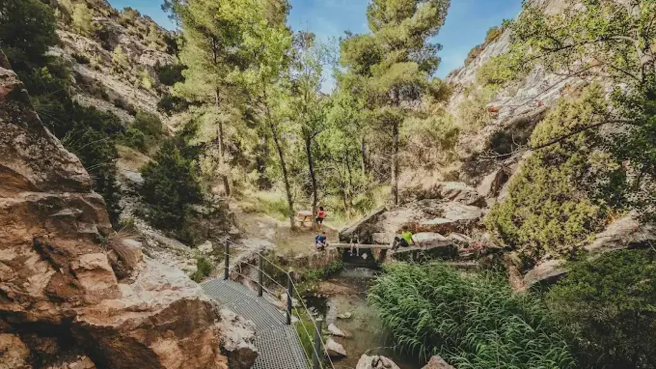Ruta de las Pasarelas de Escuriza / Inmaculada Gracia v&iacute;a Google Maps