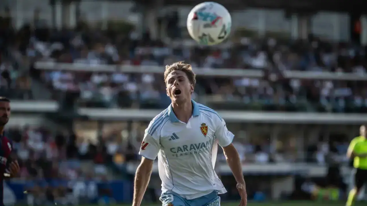 Dani G&oacute;mez, jugador del Real Zaragoza / Marcos Cebri&aacute;n para Sport Arag&oacute;n y Grupo Arvia