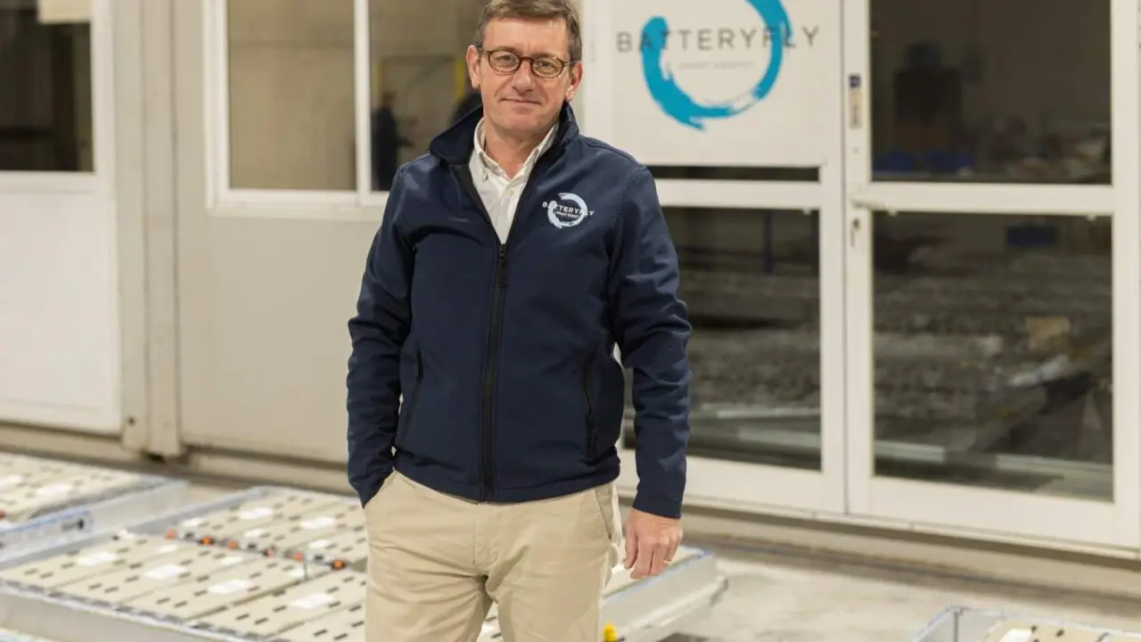 Javier Alcal&aacute;, CEO de Batteryfly, en la planta de Valencia / Cedida
