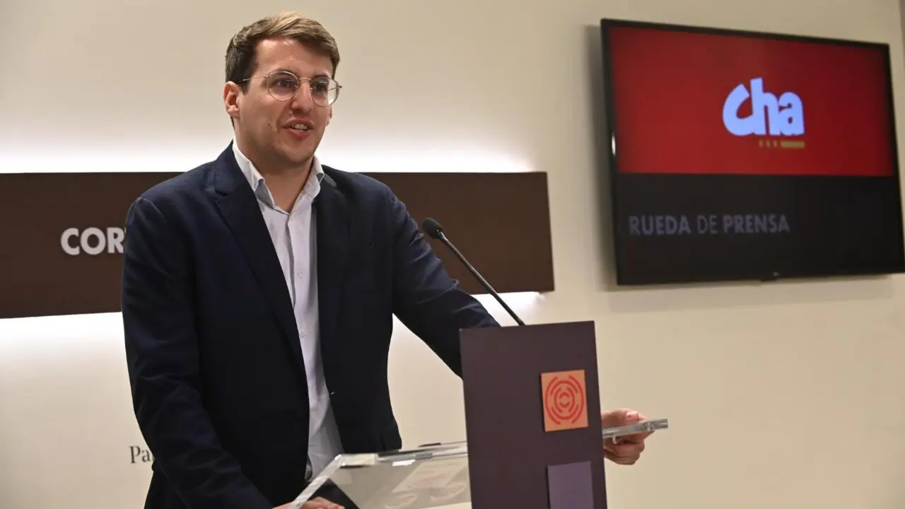 CHA, IU y Arag&oacute;n-Teruel Existe se oponen a las palabras de Azc&oacute;n