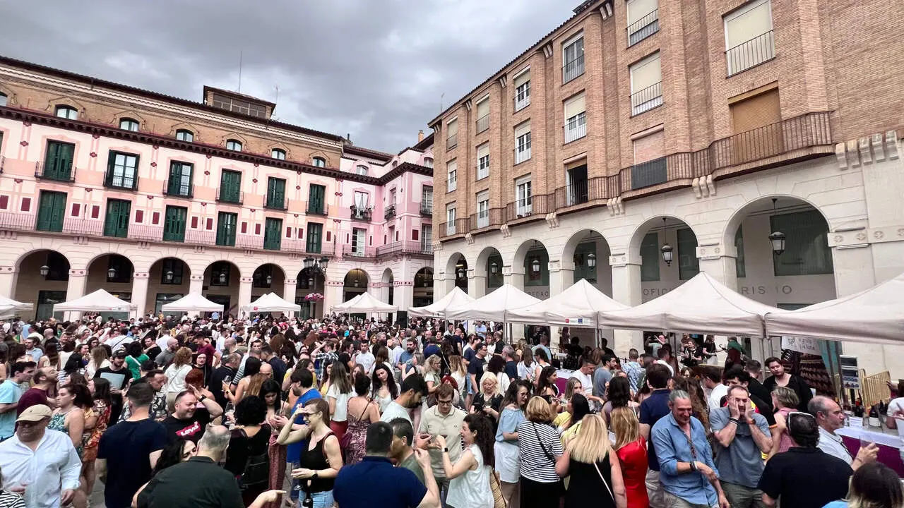 La Plaza L&oacute;pez Allu&eacute; de Huesca acoger&aacute; la primera jornada de Somontano en Ruta 2026 / Ruta del Vino Somontano