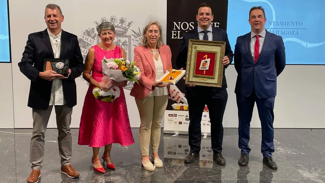 Entrega de los premios anuales de la Asociaci&oacute;n Provincial de Pasteleros de Zaragoza y Provincia / Asociaci&oacute;n Provincial de Pasteleros de Zaragoza y Provincia