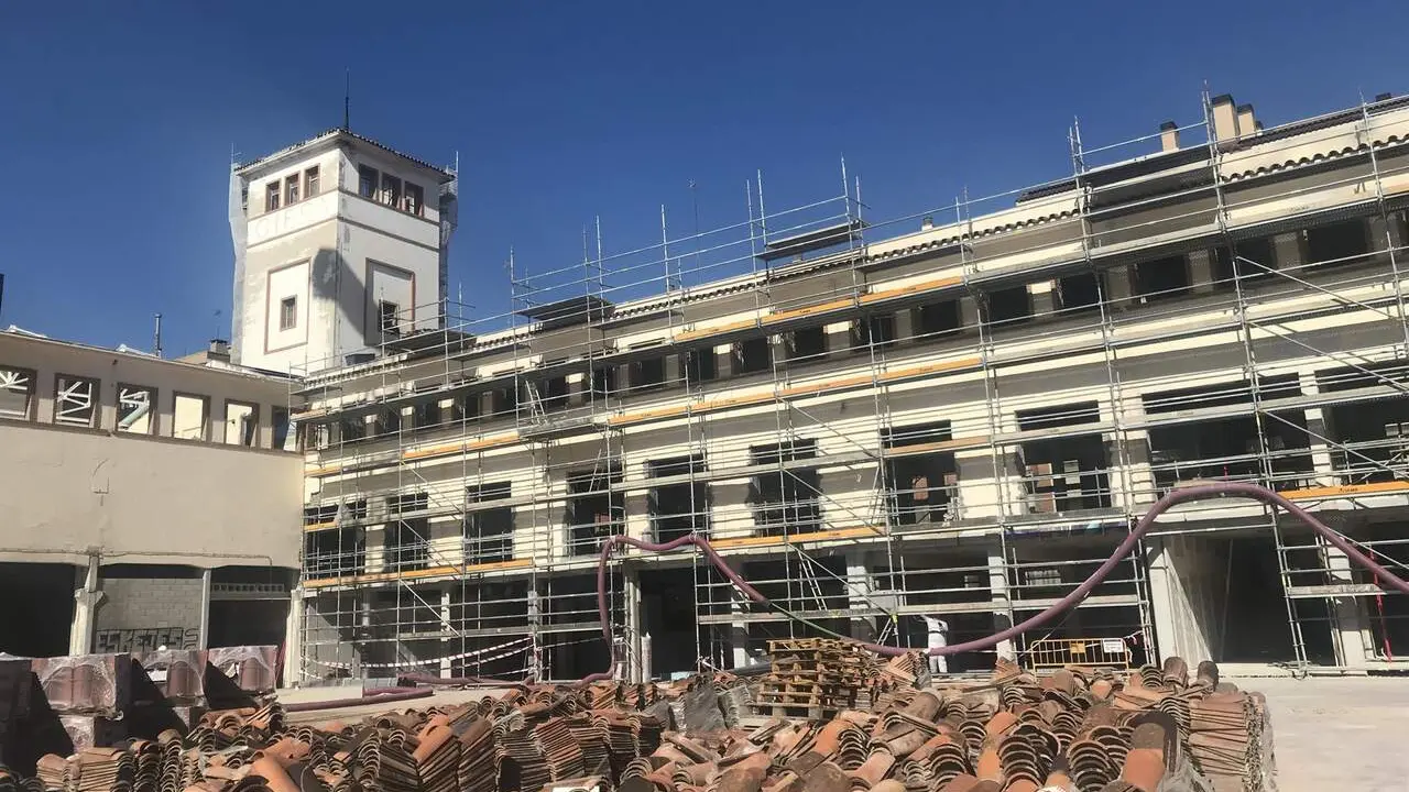El nuevo Distrito 7 de la antigua f&aacute;brica Giesa de Zaragoza / AZ