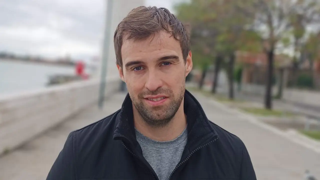 El autor del libro, Cristian Hueso.