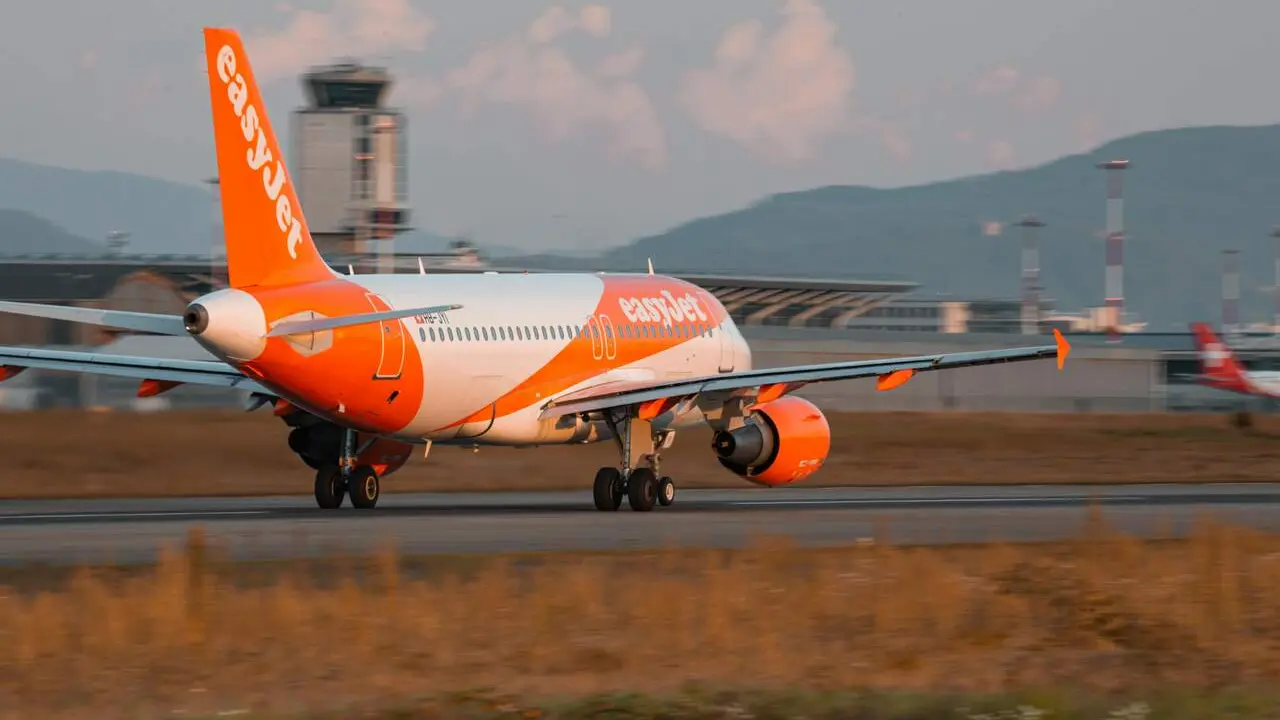 Un avi&oacute;n de la aerol&iacute;nea easyJet / Pexels