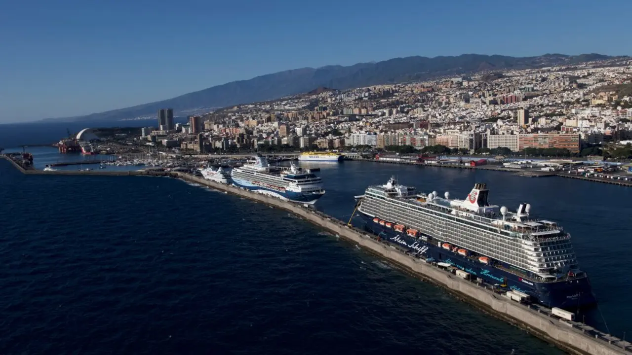 Puerto de Santa Cruz de Tenerife.