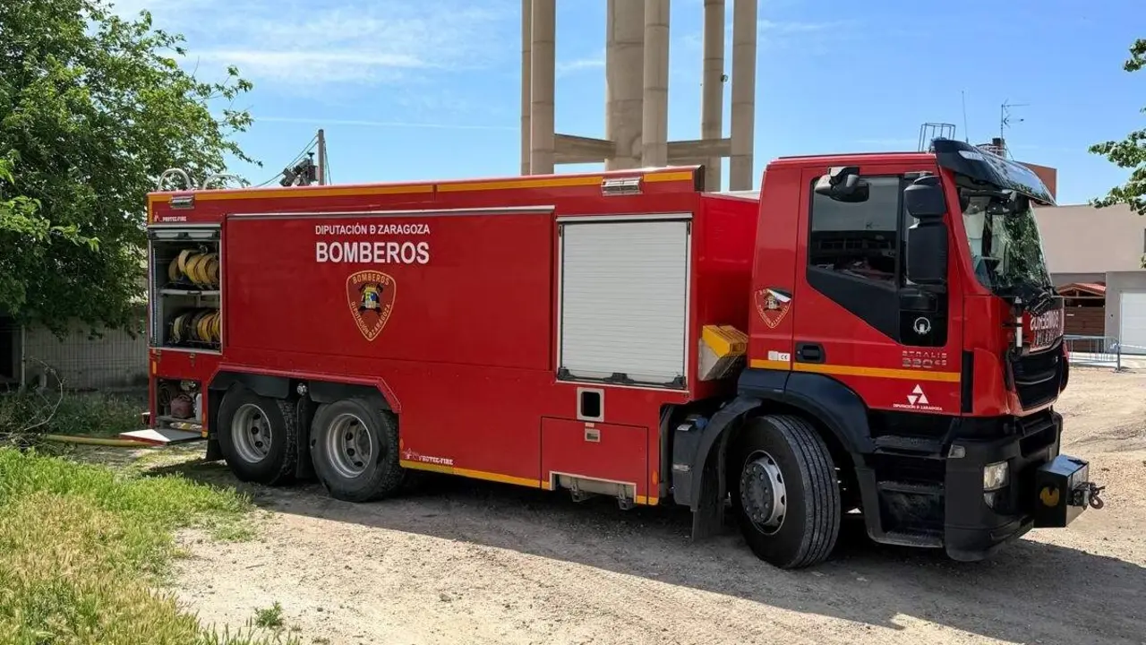 Cami&oacute;n de bomberos. / Diputaci&oacute;n de Zaragoza