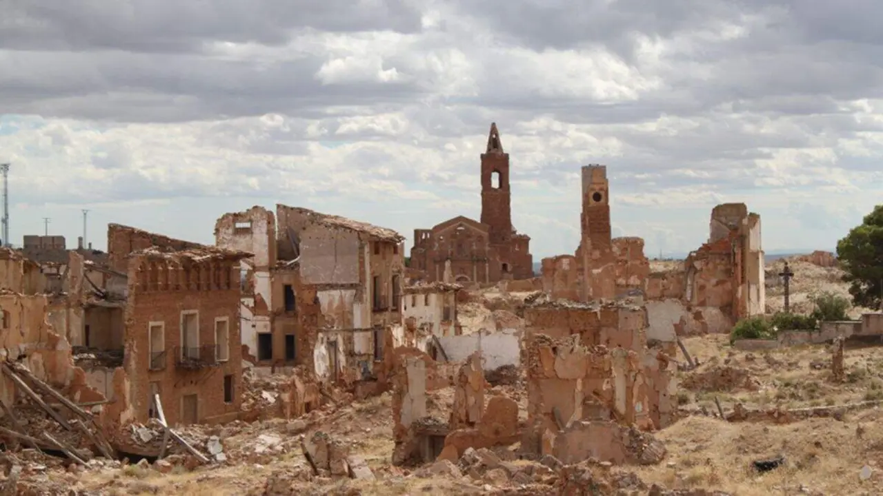 Ruinas del Pueblo Viejo de Belchite, bombardeado en 1937. / TURISMO CAMPO BELCHITE