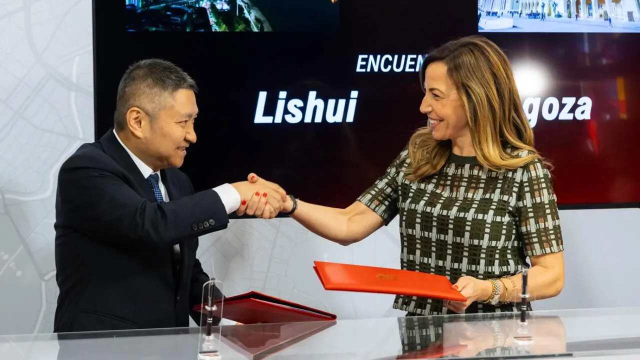 Natalia Chueca profundiza en la relaci&oacute;n de Zaragoza y la ciudad china de Lishui. /AZ