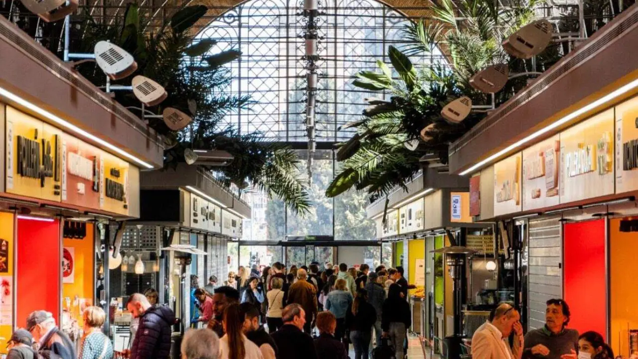 Interior del Mercado Central de Zaragoza / RRSS