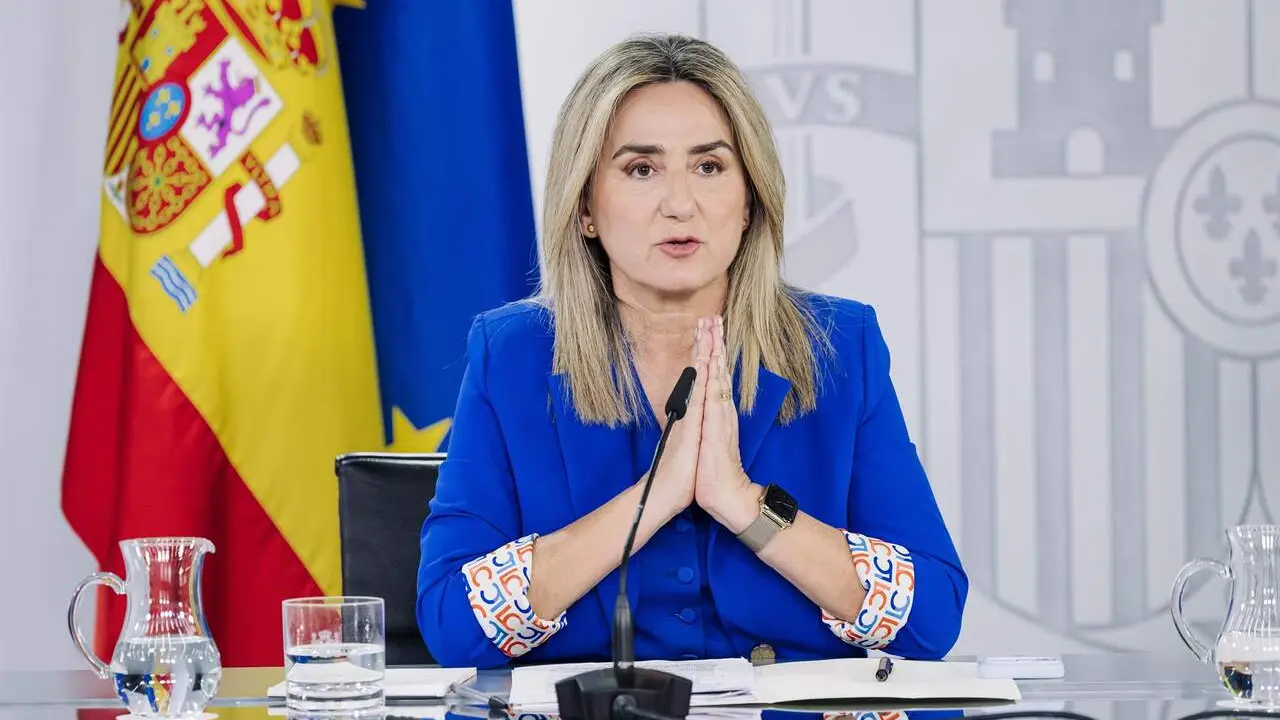 La ministra de Educaci&oacute;n, Formaci&oacute;n Profesional y Deportes, Milagros Tol&oacute;n, interviene durante la rueda de prensa posterior al Consejo de Ministros, a 12 de mayo de 2026, en Madrid (Espa&ntilde;a). / EP