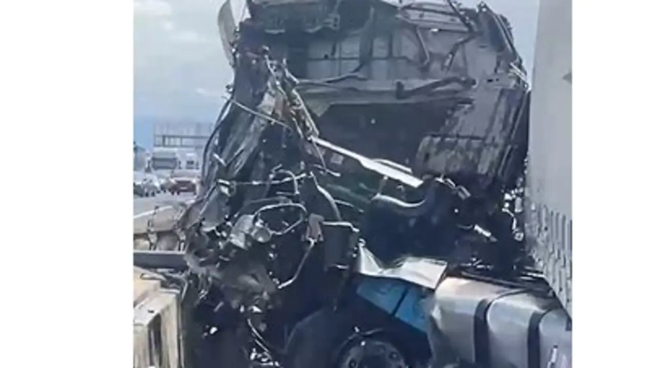 Accidente en la Z-40 direcci&oacute;n Madrid. /HA