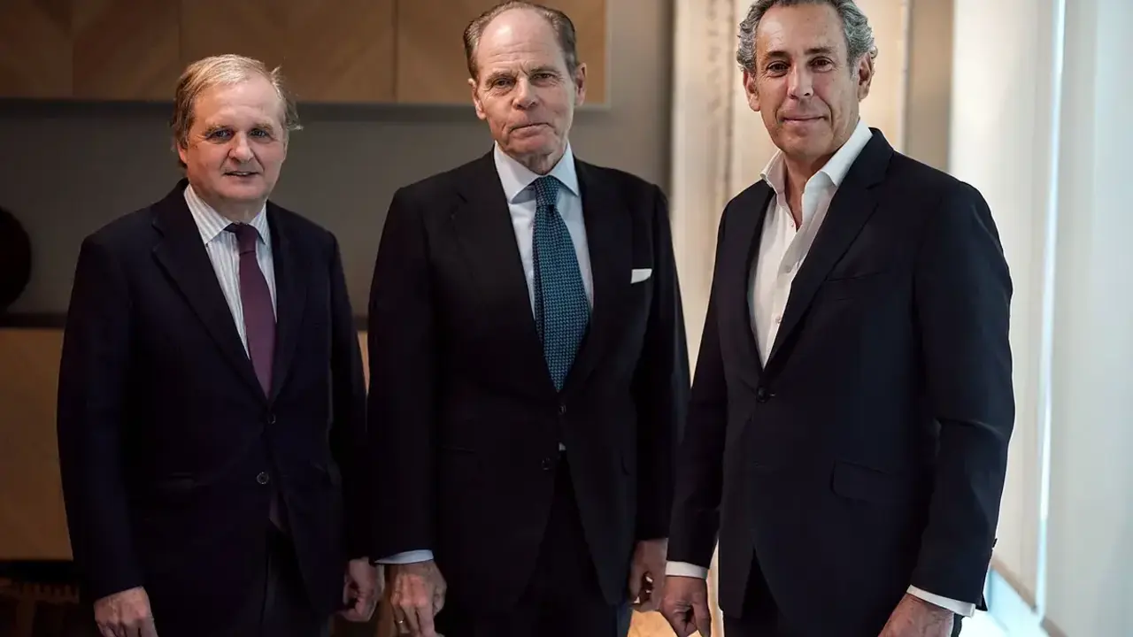 El presidente de Vocento, Ignacio Ybarra; el futuro presidente del grupo, Ignacio Eyri&egrave;s Garc&iacute;a de Vinuesa, y el CEO de Vocento, Manuel Mirat / Vocento