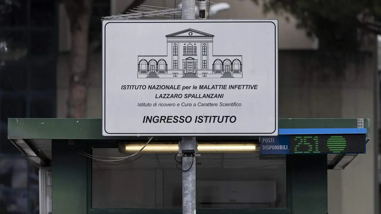 Entrada al Instituto Nacional para Enfermedades Infecciosas Lazzaro Spallanzani de Roma, Italia (archivo). / EP